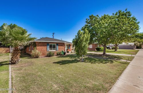 3317 13th Ave, Phoenix AZ  85013-4012 exterior