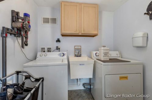 439 Riv St, Belding MI 48809-1964 exterior