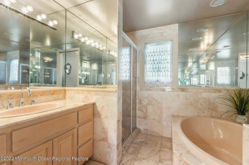 31 Park Ave, Locust NJ 07760-1523 exterior