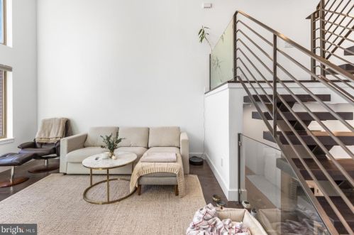 1348 19th St, Philadelphia PA  19146-4665 exterior