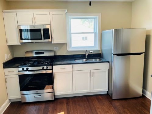 3040 55 St, Chicago IL 60632-4738 exterior