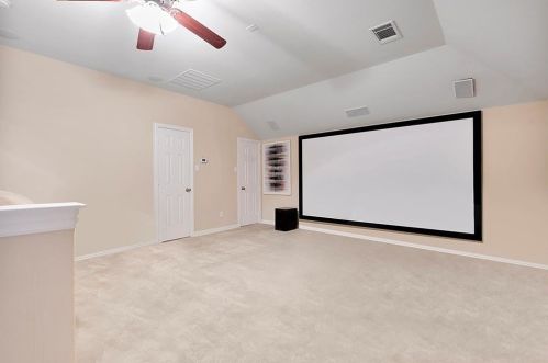 7102 Dewberryshores Ln, Humble TX 77396-4353 exterior