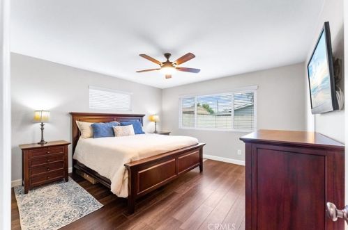 889 Barnett St, Anaheim CA  92805-5408 exterior