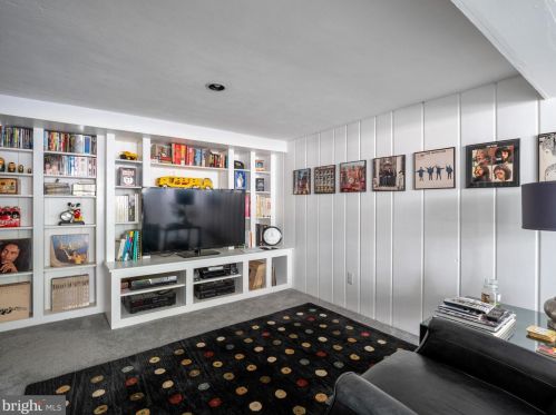 301 Glendale Ave, Alexandria VA 22301-2407 exterior