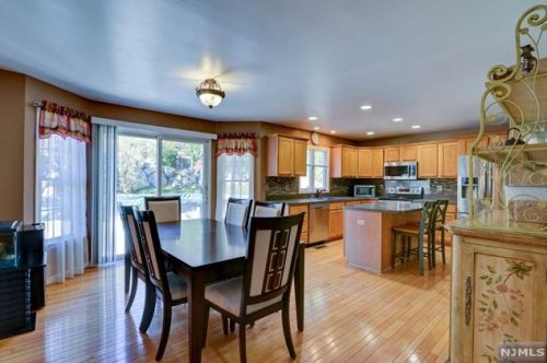 938 Homestead Dr, Fredon NJ  07860-4612 exterior