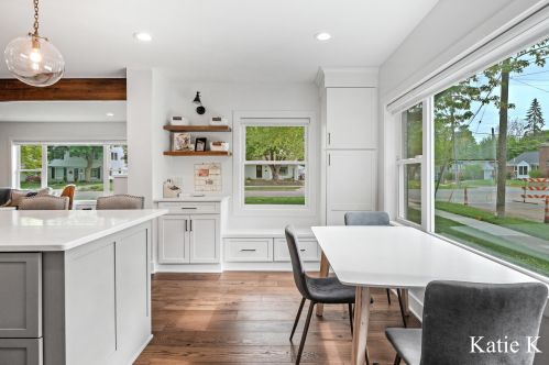 2144 Hall St, Grand Rapids MI 49506-4046 exterior