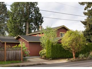 6112 Prescott St, Portland OR  97218-2238 exterior