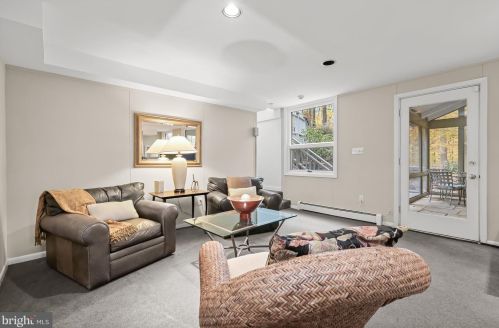 10113 Bevern Ln, Rockville MD 20854-2130 exterior