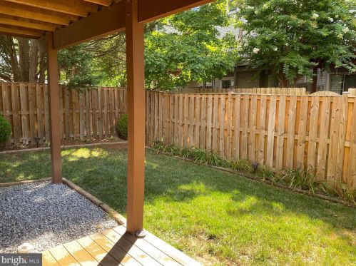 5817 Appleford Dr, Alexandria VA  22315-5625 exterior