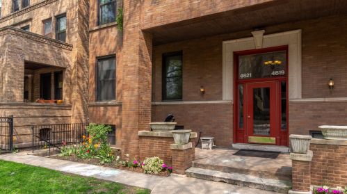 4621 Magnolia Ave, Chicago, IL 60640-4901