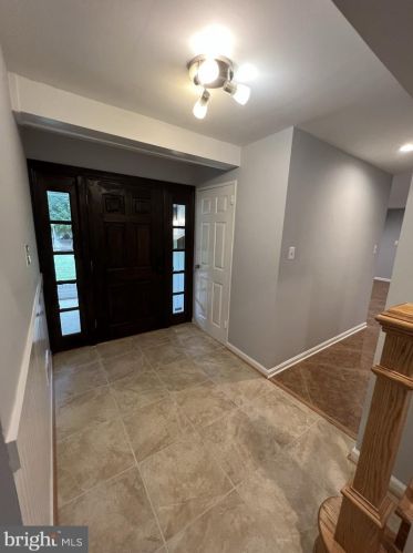 1807 Youngblood St, Mc Lean VA  22101-5244 exterior