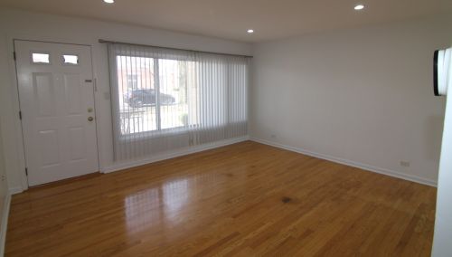 4909 Harlem Ave, Chicago, IL 60656-3516