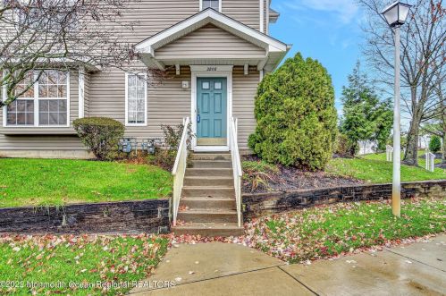 2808 Kapalua Ct, East Freehold, NJ 07728-5911