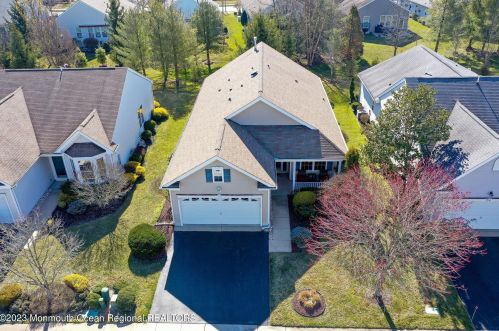 17 Spencer Dr, Jackson Twp NJ  08527-4389 exterior