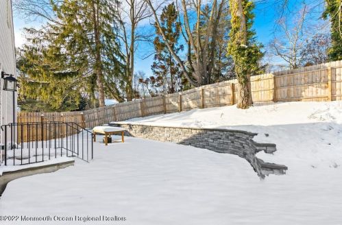 284 Pelican Rd, Middletown NJ 07748-3040 exterior