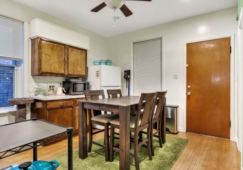 4710 Artesian Ave, Chicago IL 60659-5035 exterior