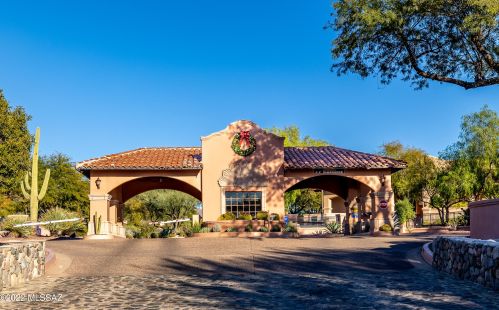 4061 Quiet Moon Dr, Tucson AZ  85718-3427 exterior