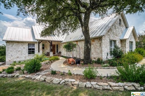 221 Charon Pt, Spring Branch, TX 78070-5241