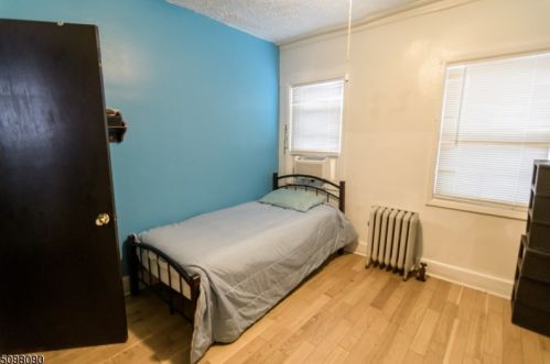 124 Carlisle Ave, Paterson NJ 07501-2517 exterior