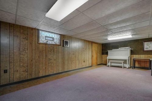 119 Windy Willows Dr, Moon Twp PA 15108-2945 exterior