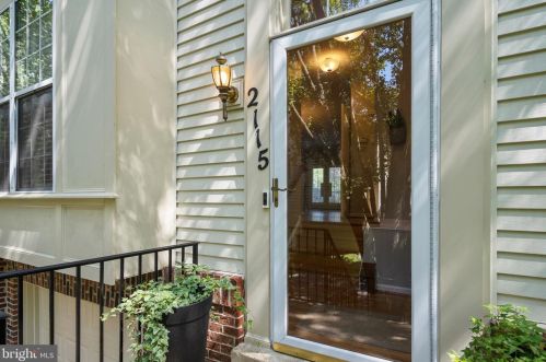2115 Cambridge Park Ct, Silver Spring, MD 20902-4351