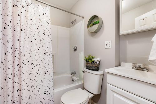 4984 Odell St, Saint Louis MO 63139-1415 exterior