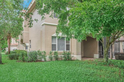 2949 Cedar Dunes Dr, Fort Pierce FL  34953-4569 exterior