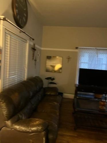 928 Pleasant St, Belding MI 48809-2252 exterior