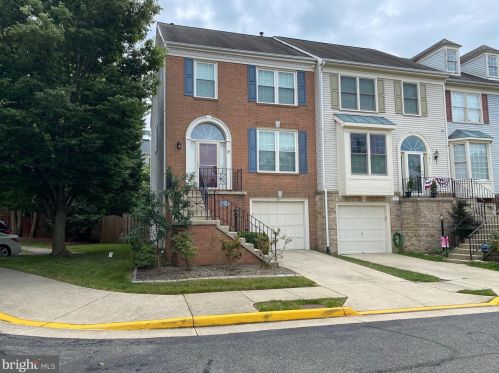 5817 Appleford Dr, Alexandria VA  22315-5625 exterior