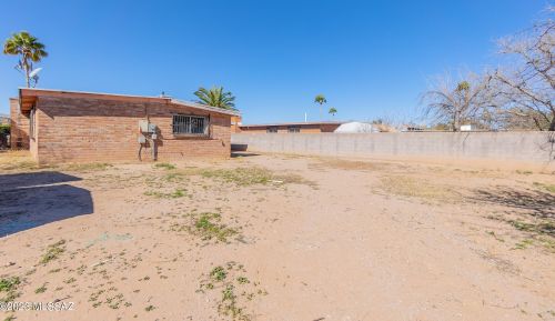 6641 8th Ave, Tucson AZ 85756-6650 exterior