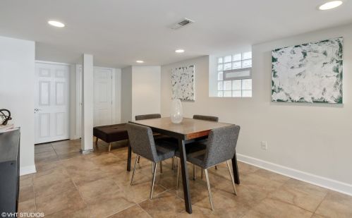 1908 Roscoe St, Chicago IL 60618-6245 exterior