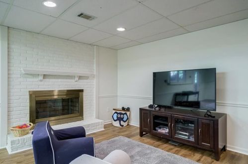 305 Drummen Ct, Atlanta GA 30328-2658 exterior