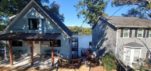 8470 Lk Dr, Lithonia GA 30039-6568 exterior