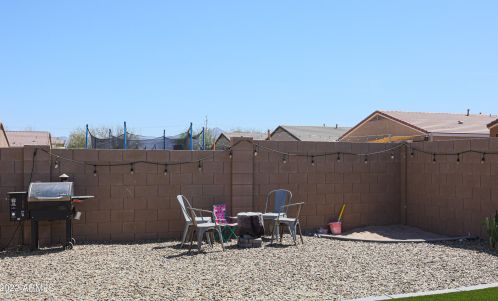 4022 81 Dr, Phoenix AZ 85043-1561 exterior