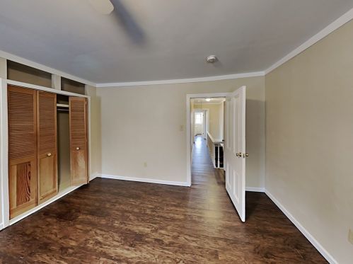 121 Bausman St, Pittsburgh PA 15210-2084 exterior