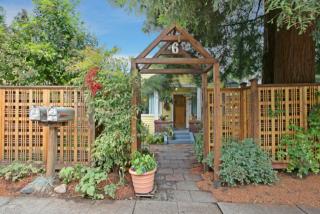 6 Etruria St, Seattle, WA 98109-1606
