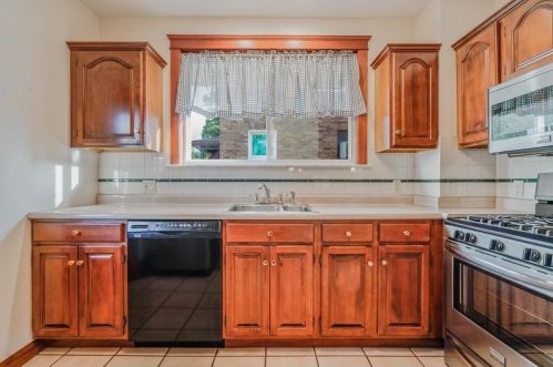 1835 Wittmer St, Pittsburgh PA 15212-1631 exterior