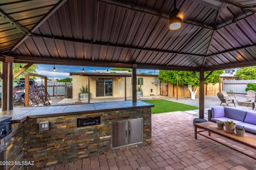 2352 Jefferson Ave, Tucson AZ  85711-6635 exterior