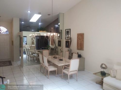 7572 Is Breeze Ter, Boynton Beach FL 33437-5403 exterior