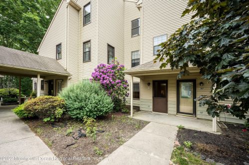 106 Bluebell Dr, Jackson Twp, NJ 08527-4111