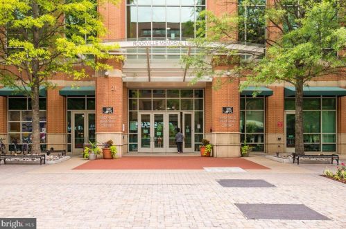 1111 Fallsmead Way, Rockville MD 20854-5549 exterior