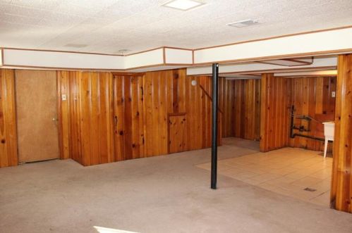 2023 Palm Ave, Pittsburgh PA 15235-1550 exterior