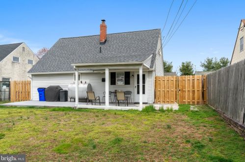 322 Beech St, Pottstown PA 19464-5652 exterior