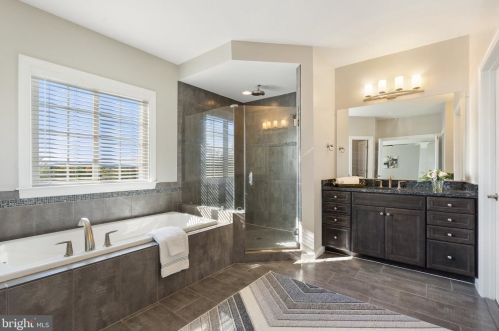 23073 Creighton Farms Dr, Leesburg VA 20175-6491 exterior