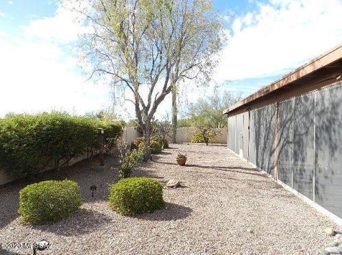 1511 Crystal Downs Ct, Tucson AZ 85737-7215 exterior