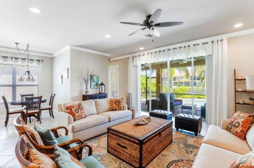 6619 Marbella Dr, Naples FL 34105-5040 exterior