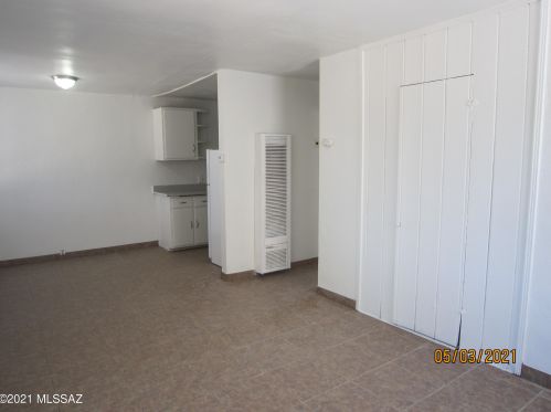 5202 Bellevue St, Tucson AZ  85712-4805 exterior