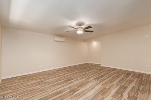 7055 Camino De Ln Tierra, Tucson AZ 85741-2416 exterior