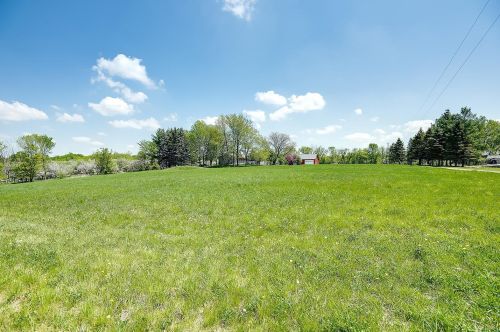 990 County Rd 92, Maple Plain MN 55359-9577 exterior