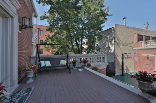 716 Schubert Ave, Chicago IL 60614-1247 exterior